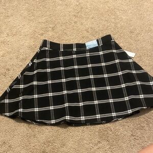 Old Navy Black and White Checkered Mini Skirt